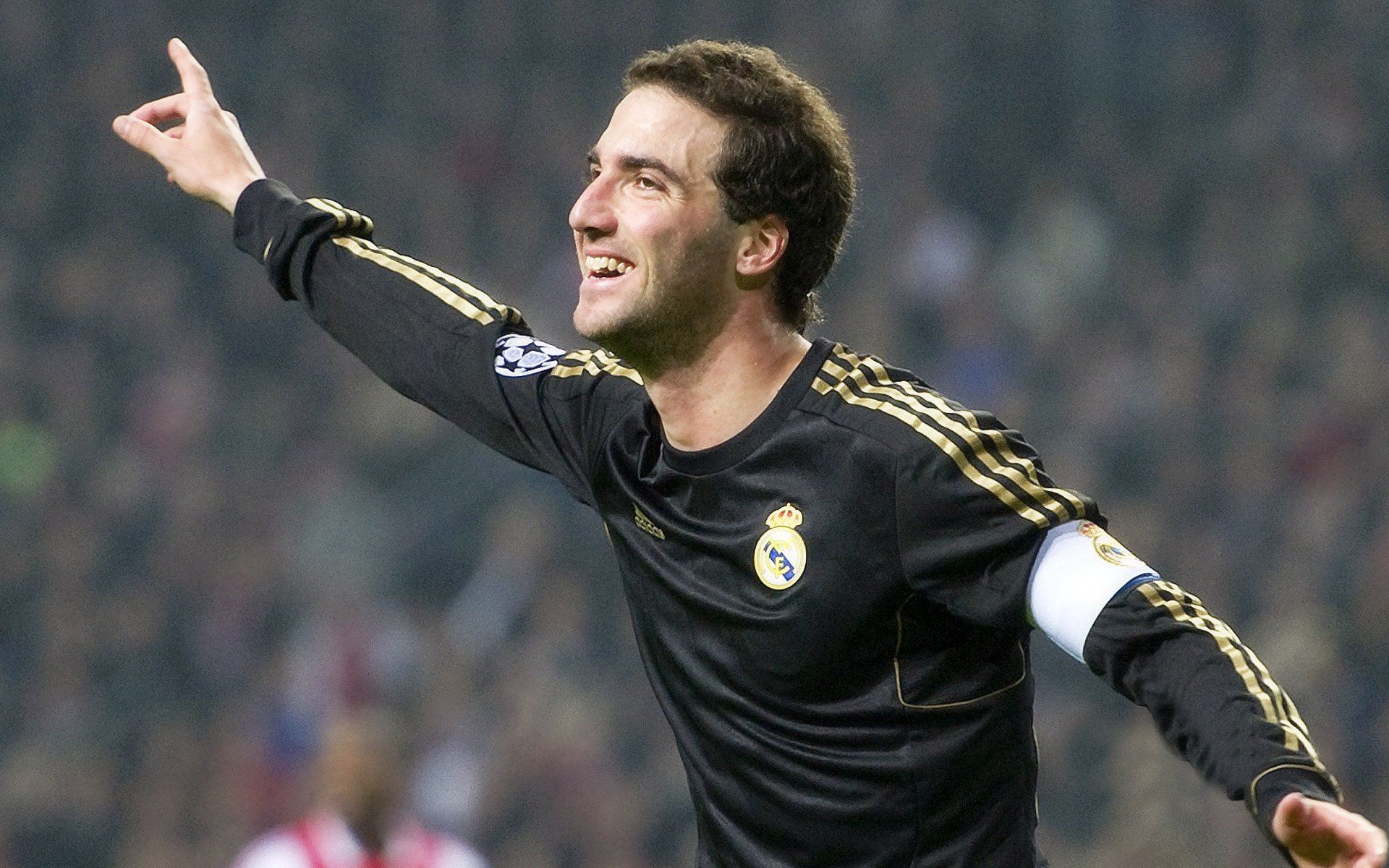 加拿大队的未来：如何通过精准的技术与战术突破瓶颈，加拿大队员